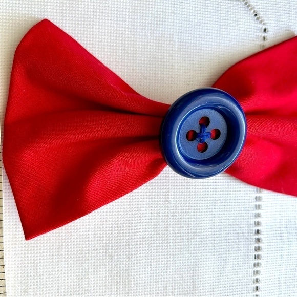 Vintage Y2K Red Hair Bow with Blue Button & Scrunchie - Picture 10 of 13